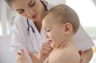 Можно ли ставить прививки с псевдокистой в головном мозге ребёнка
